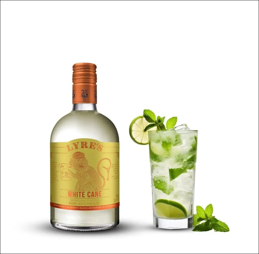 Lyre's White Cane non-alcoholic spirit with a mojito